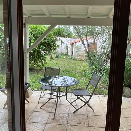 Apartamento Sous L Olivier Tusson Exterior foto